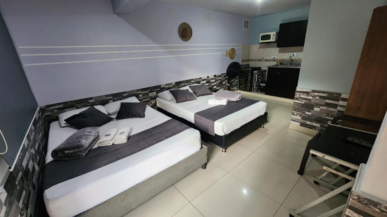 Hotel Medellin Calasanz Esterno foto
