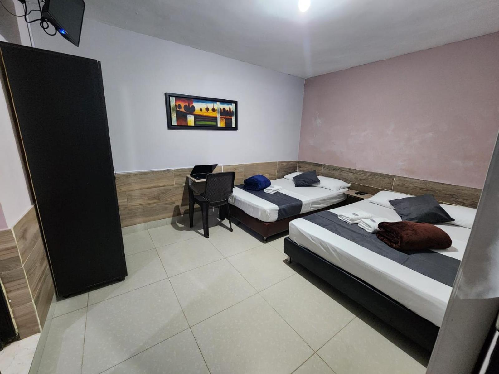 Hotel Medellin Calasanz Esterno foto