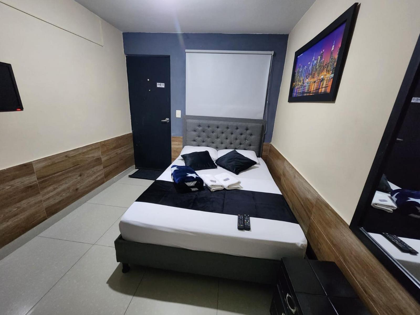 Hotel Medellin Calasanz Esterno foto