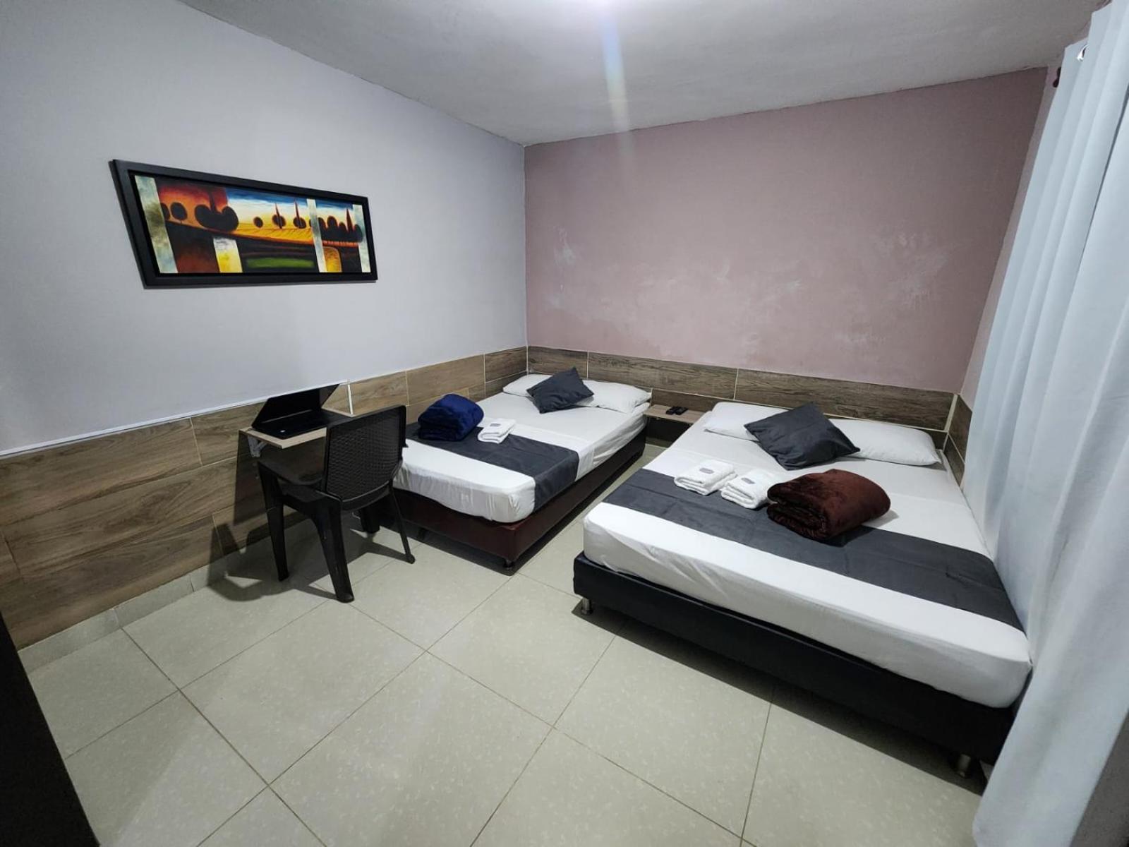 Hotel Medellin Calasanz Esterno foto